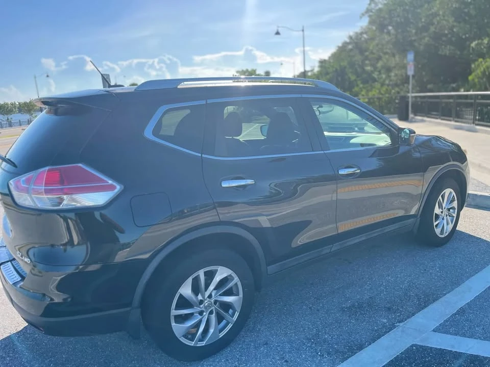 2015 Nissan Rogue - Image 5 of 16