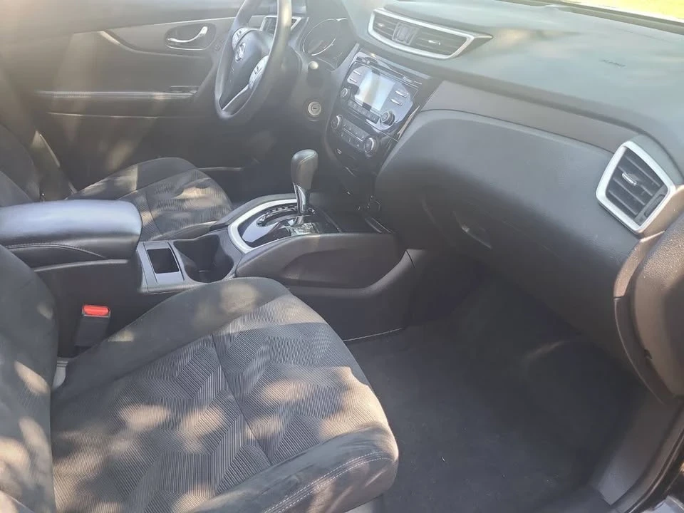 2015 Nissan Rogue - Image 9 of 12