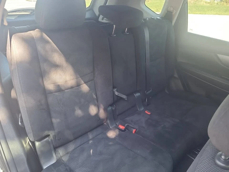 2015 Nissan Rogue - Image 10 of 12