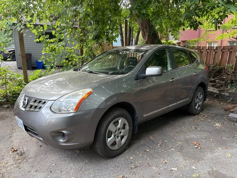 2015 Nissan Rogue - Image 8 of 9