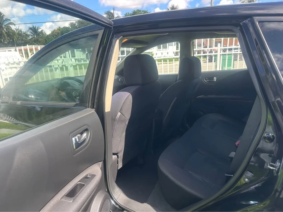 2015 Nissan Rogue - Image 7 of 10