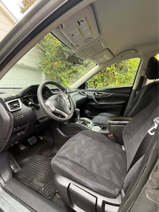 2015 Nissan Rogue - Image 9 of 12