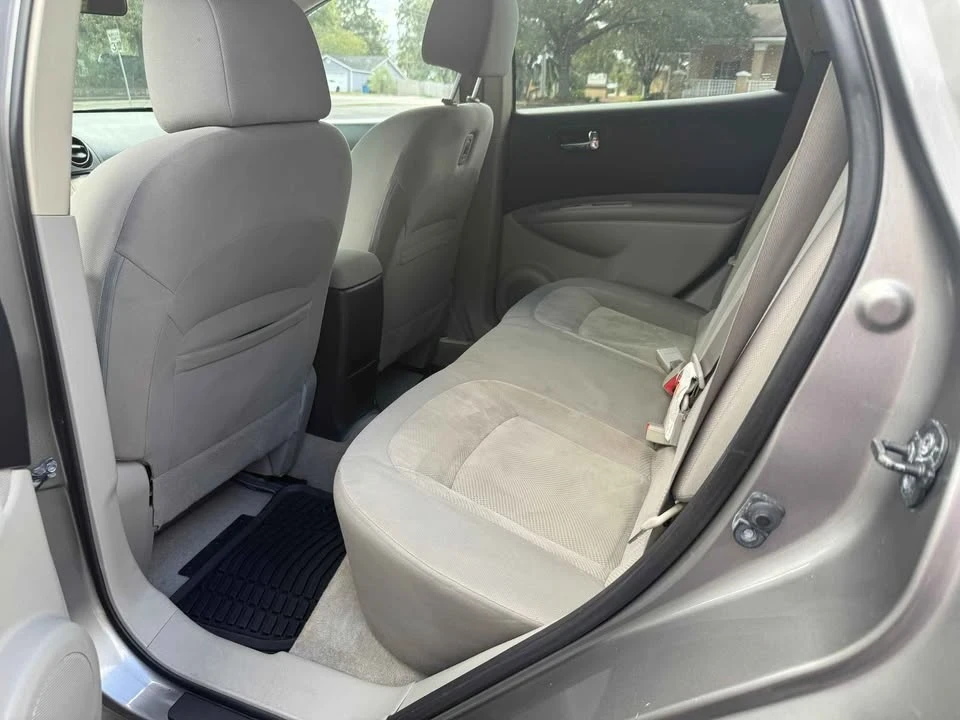2015 Nissan Rogue - Image 7 of 14