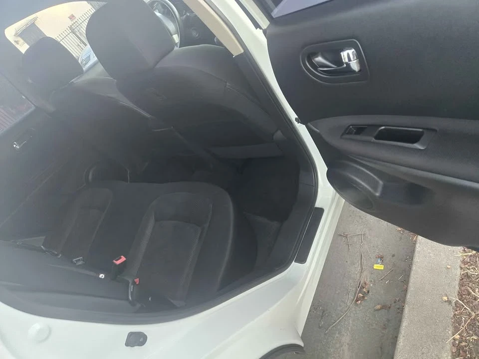 2015 Nissan Rogue - Image 7 of 7