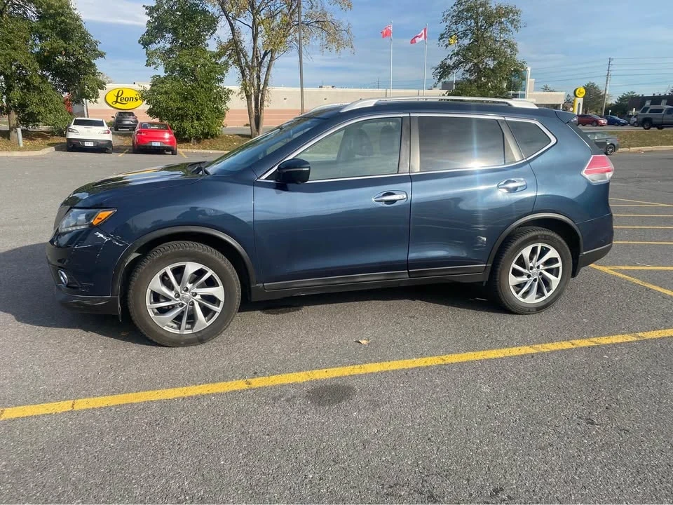 2015 Nissan Rogue - Image 4 of 12