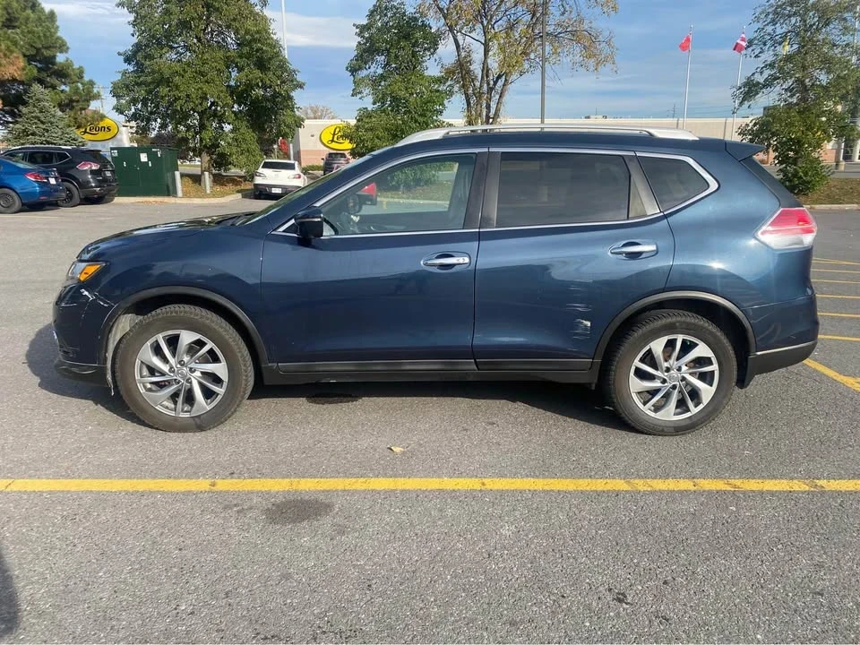 2015 Nissan Rogue - Image 3 of 12