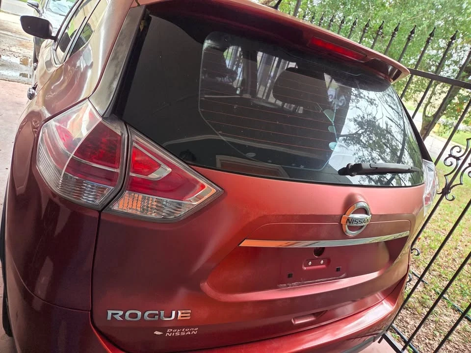 2015 Nissan Rogue - Image 6 of 6