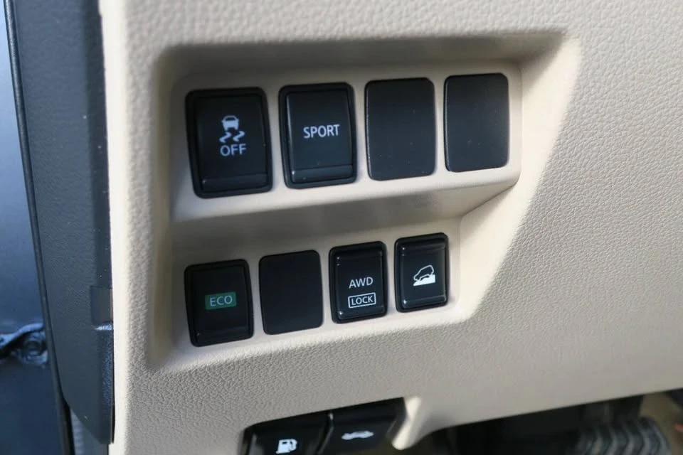 2015 Nissan Rogue - Image 19 of 19