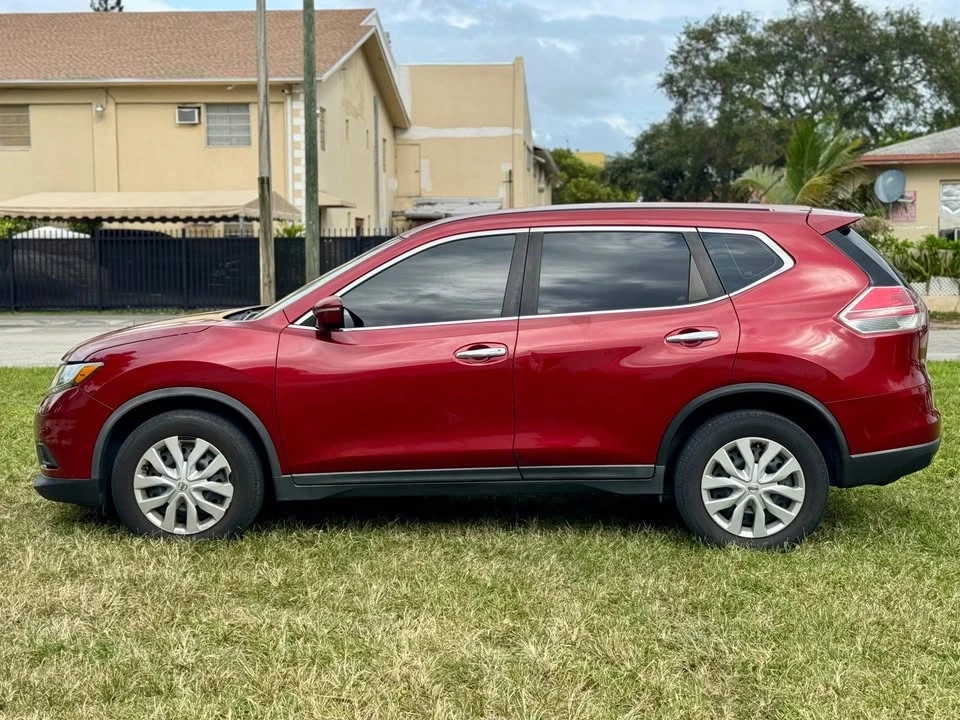 2015 Nissan Rogue - Image 3 of 9