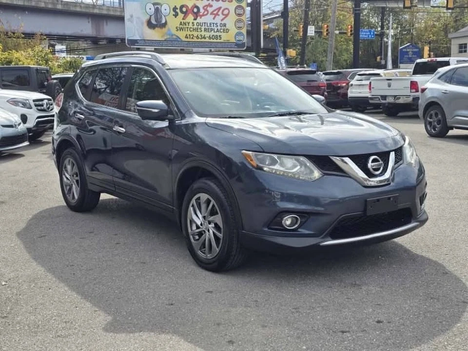2015 Nissan Rogue - Image 2 of 14