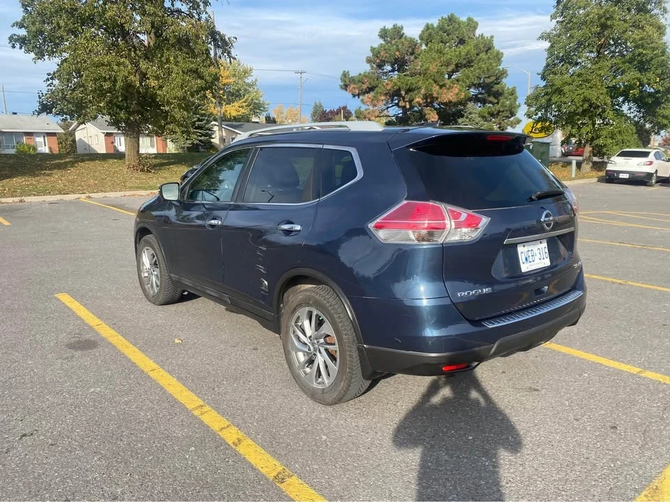 2015 Nissan Rogue - Image 2 of 12