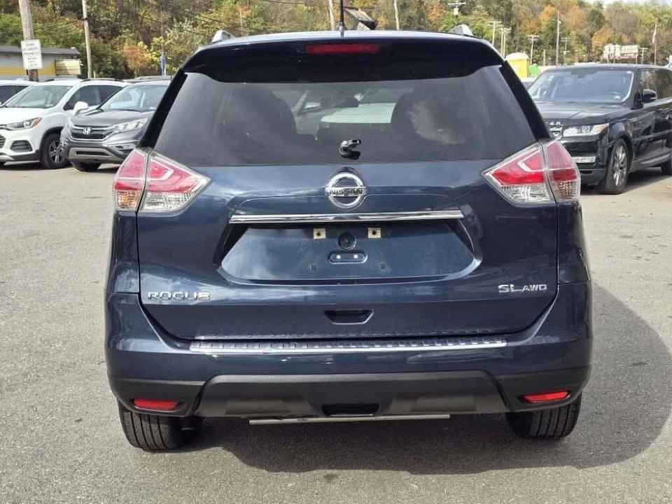 2015 Nissan Rogue - Image 5 of 14