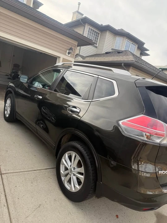 2015 Nissan Rogue - Image 4 of 15