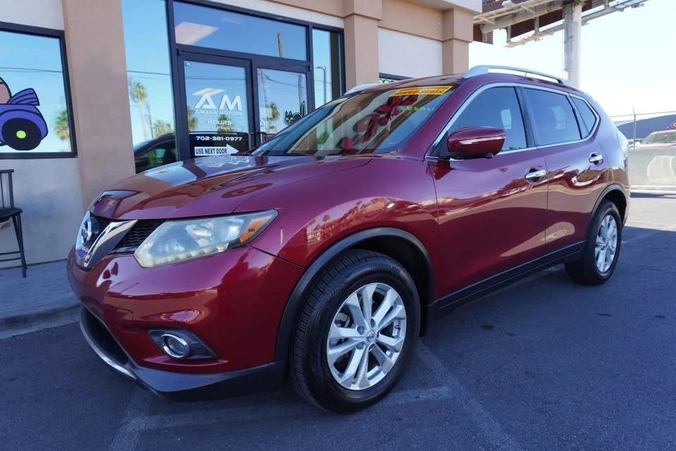 2015 Nissan Rogue - Image 2 of 18