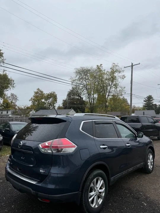 2015 Nissan Rogue - Image 5 of 14