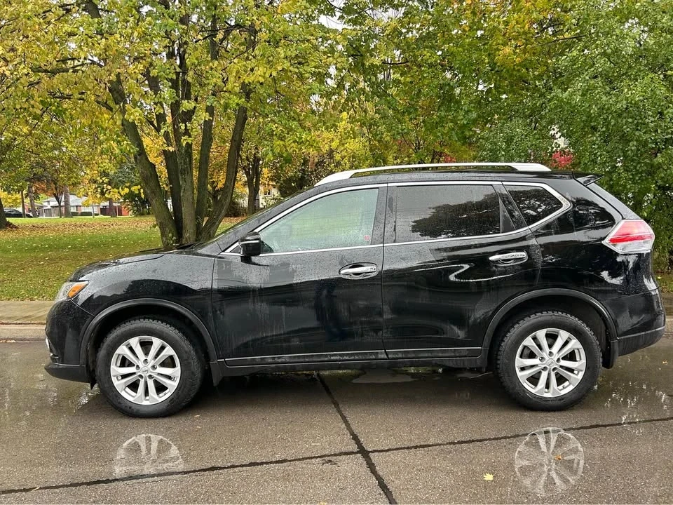 2015 Nissan Rogue - Image 3 of 9