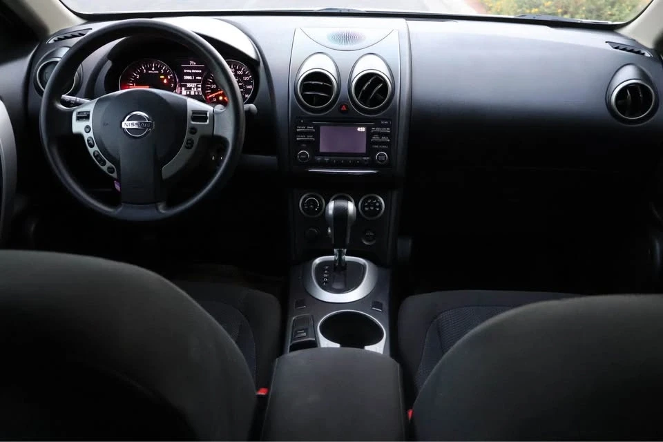 2015 Nissan Rogue - Image 7 of 10