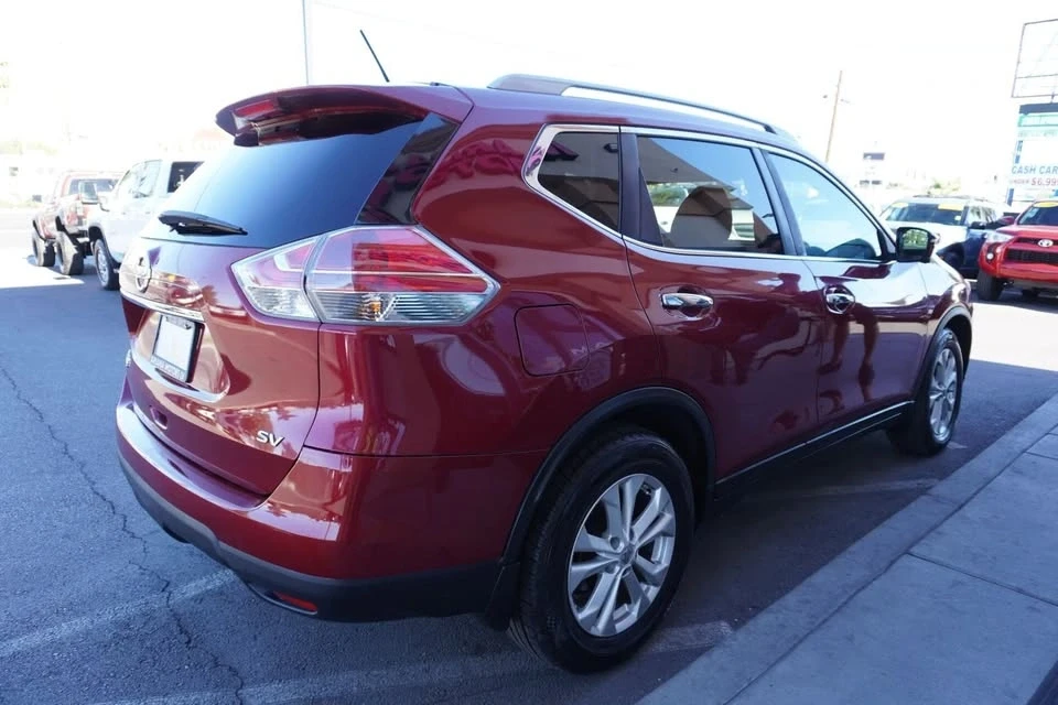 2015 Nissan Rogue - Image 5 of 18
