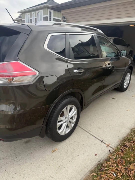 2015 Nissan Rogue - Image 6 of 15