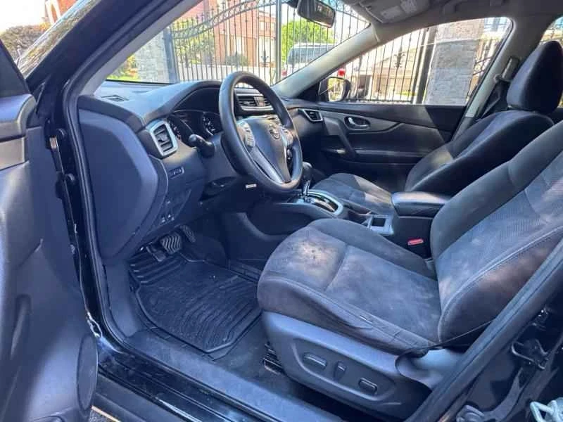 2015 Nissan Rogue - Image 15 of 17