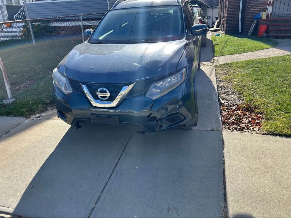 2015 Nissan Rogue - Image 3 of 5
