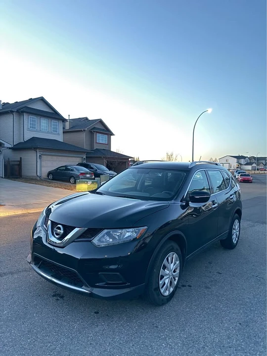2015 Nissan Rogue - Image 2 of 10