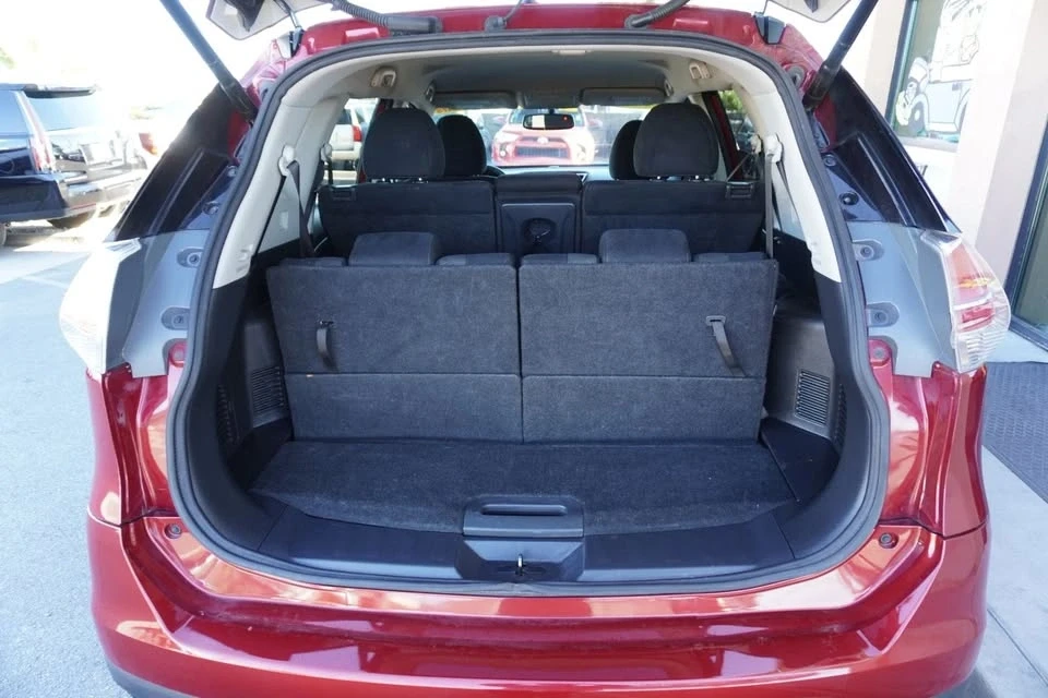 2015 Nissan Rogue - Image 7 of 18