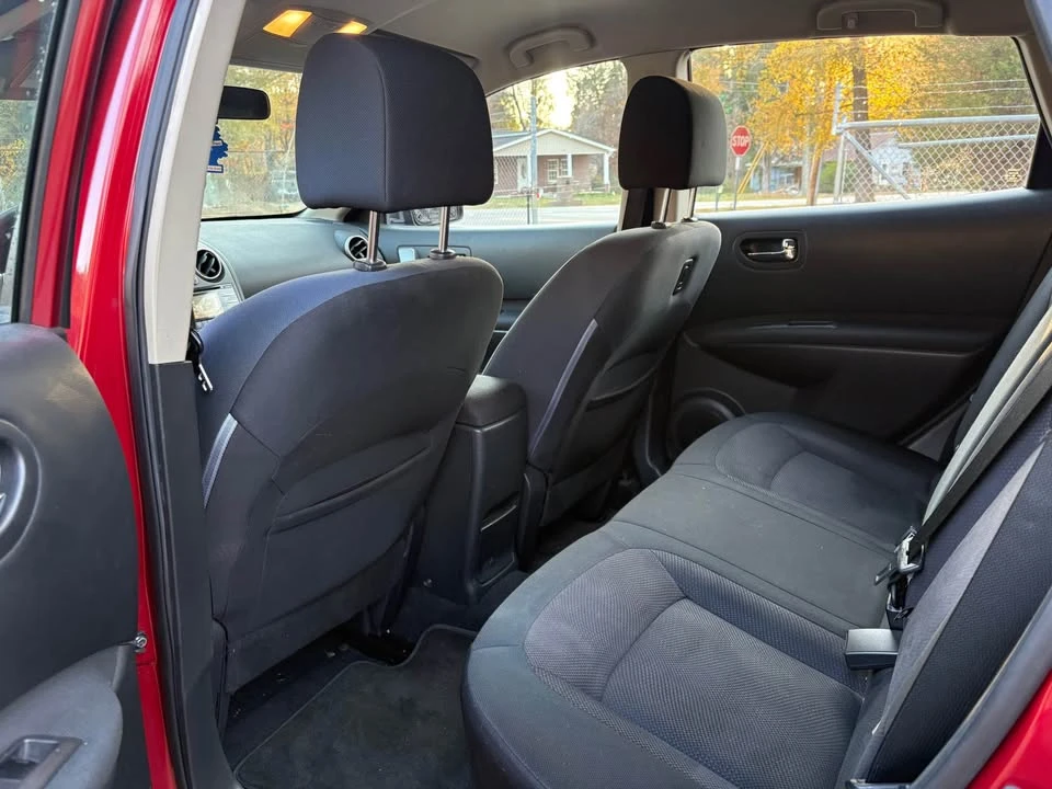 2015 Nissan Rogue - Image 9 of 9