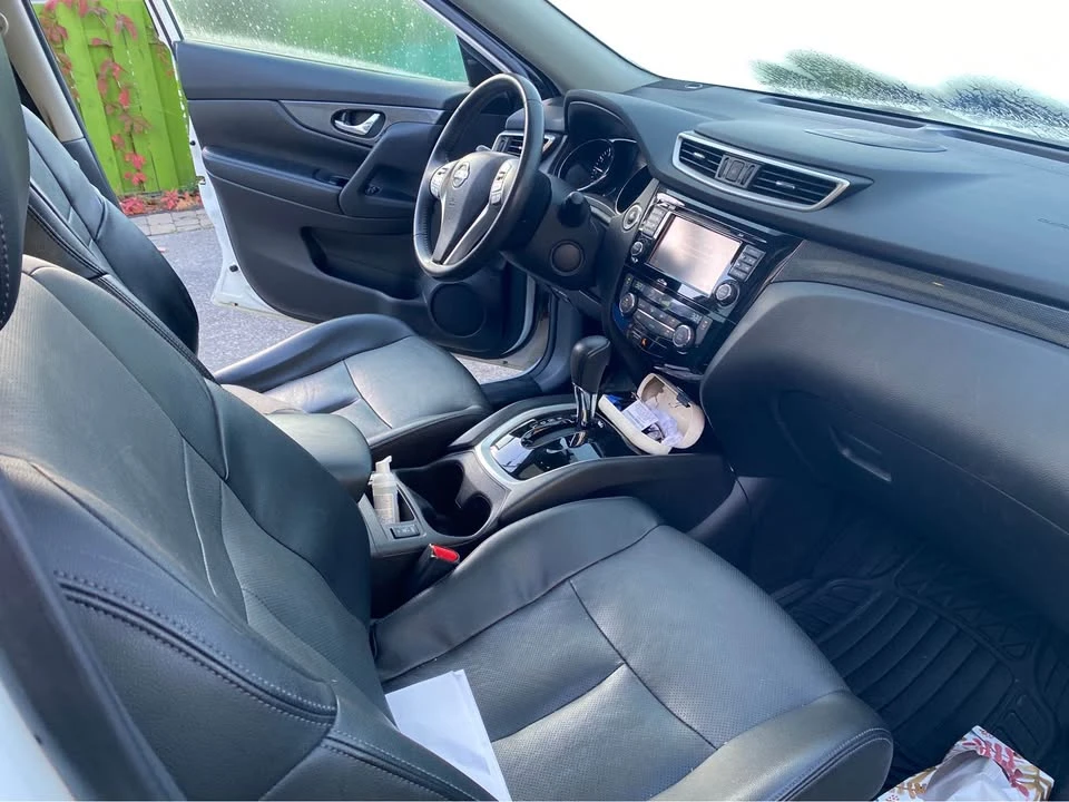 2015 Nissan Rogue - Image 9 of 15