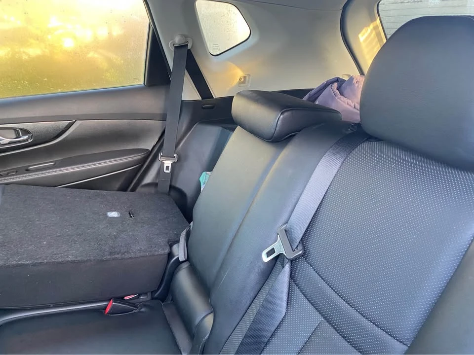 2015 Nissan Rogue - Image 12 of 15