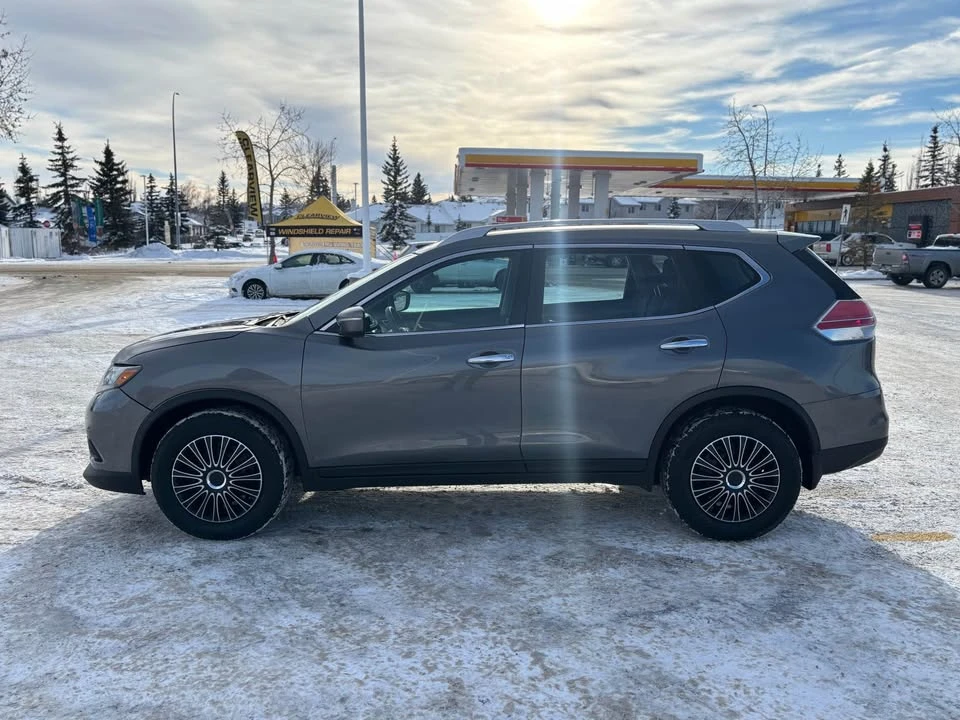 2015 Nissan Rogue - Image 4 of 15