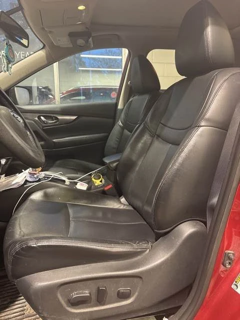 2015 Nissan Rogue - Image 3 of 7