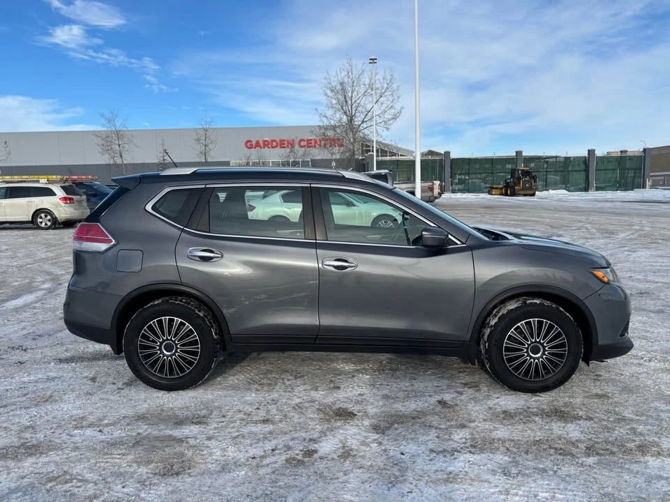 2015 Nissan Rogue - Image 8 of 15