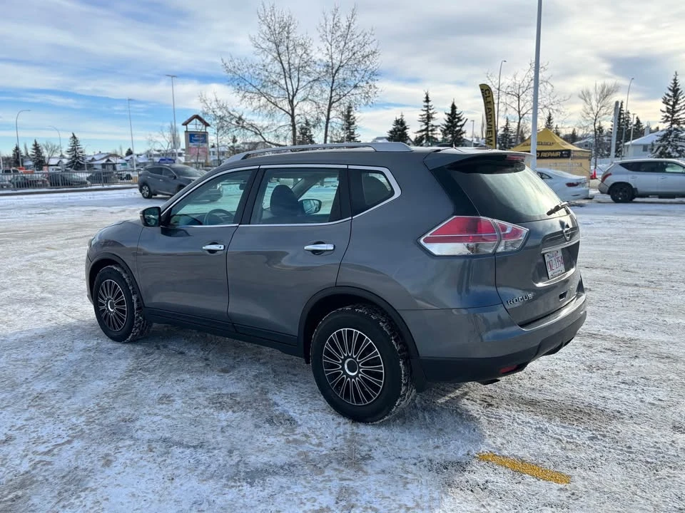 2015 Nissan Rogue - Image 5 of 15