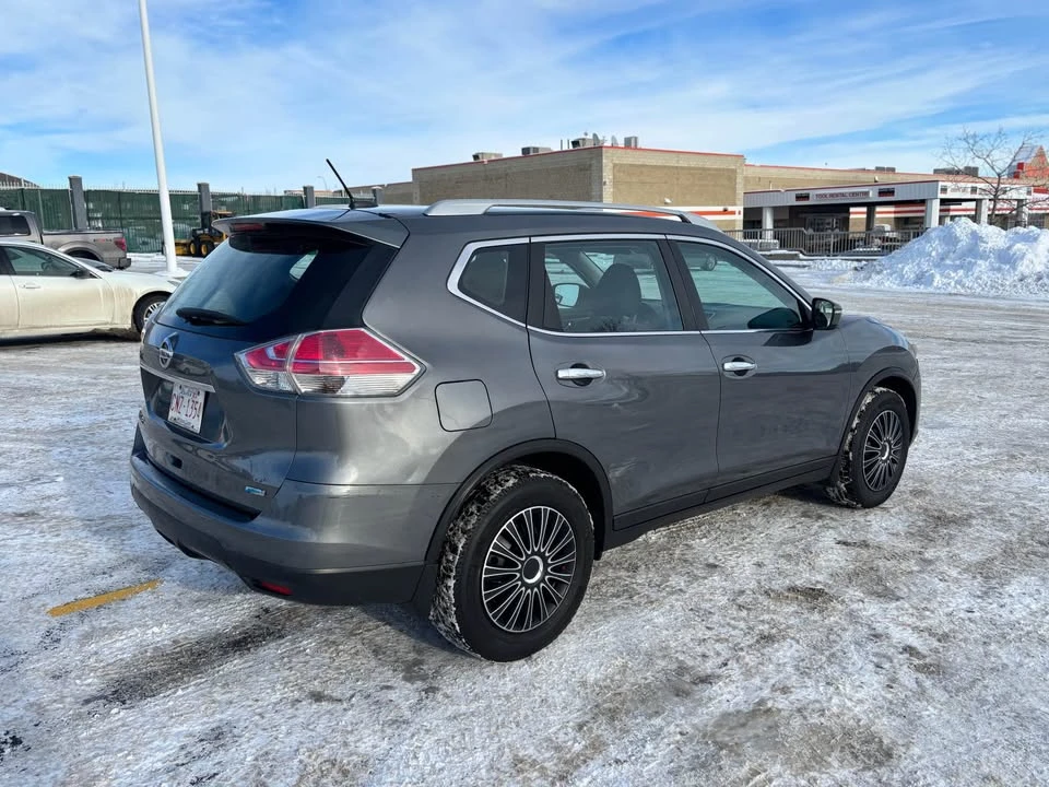 2015 Nissan Rogue - Image 7 of 15
