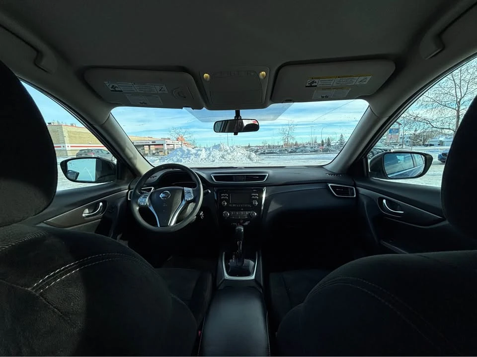2015 Nissan Rogue - Image 13 of 15