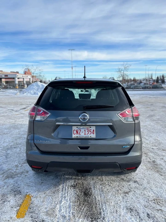 2015 Nissan Rogue - Image 6 of 15