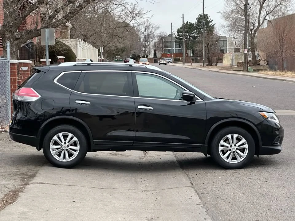 2015 Nissan Rogue - Image 4 of 17