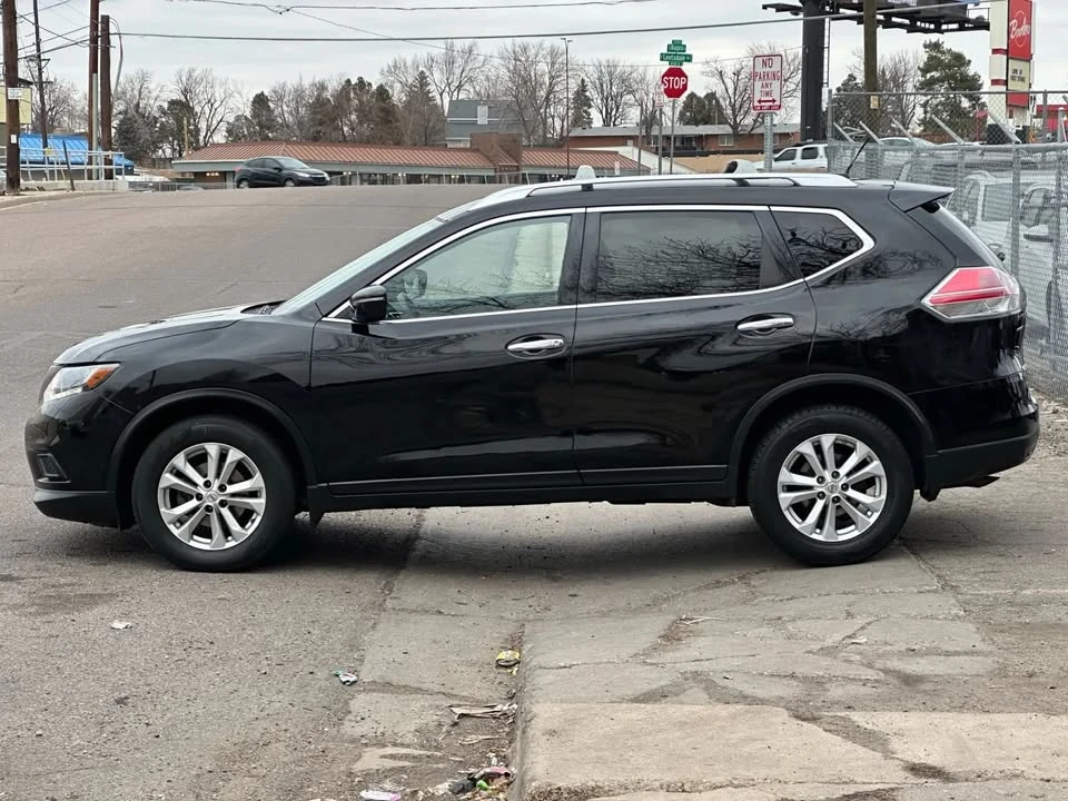 2015 Nissan Rogue - Image 5 of 17