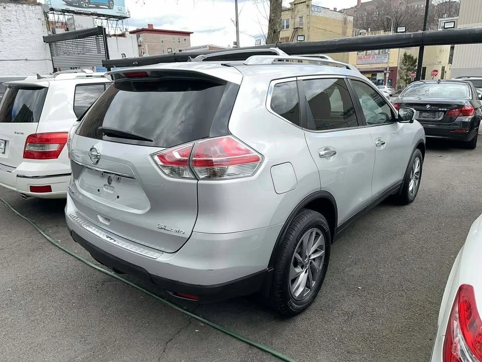 2015 Nissan Rogue - Image 4 of 6