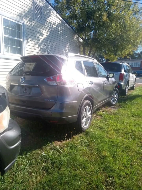 2015 Nissan Rogue - Image 8 of 8