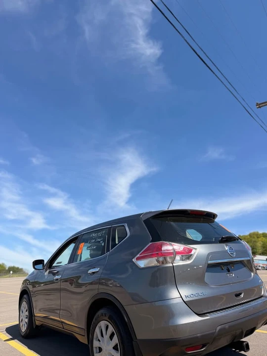 2015 Nissan Rogue - Image 3 of 7