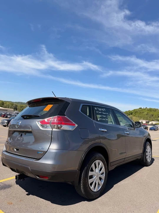 2015 Nissan Rogue - Image 4 of 7