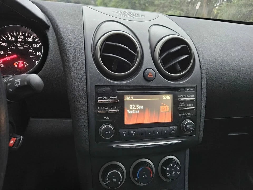 2015 Nissan Rogue - Image 16 of 18