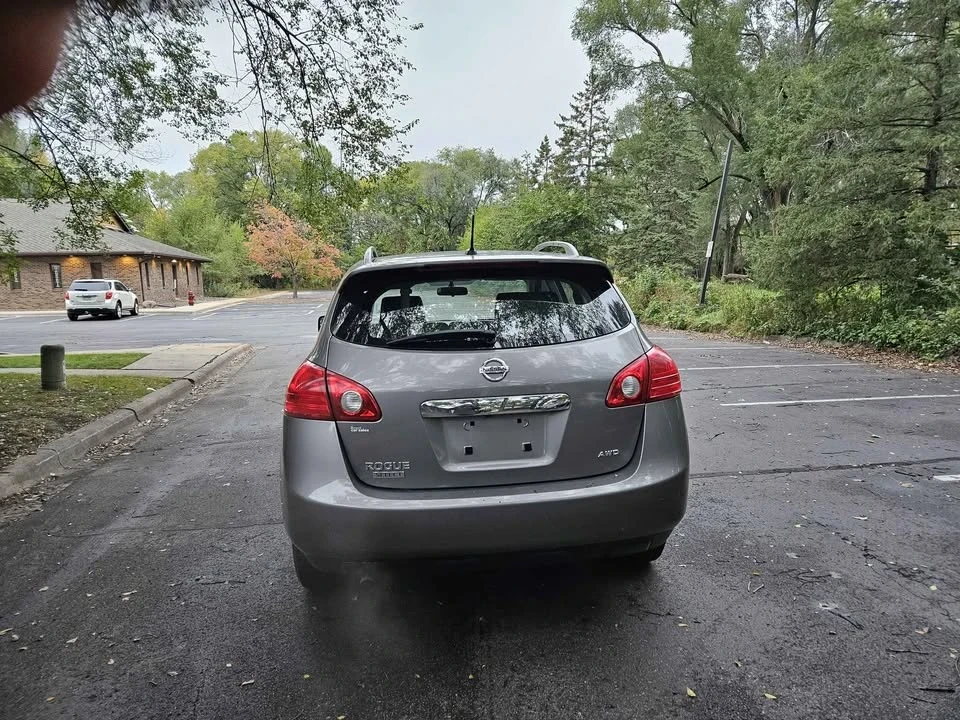 2015 Nissan Rogue - Image 4 of 18
