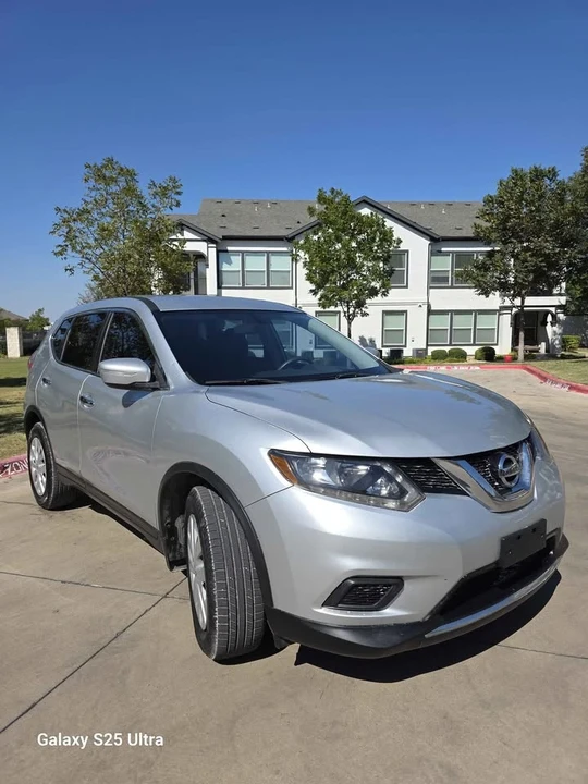 2015 Nissan Rogue - Image 8 of 14