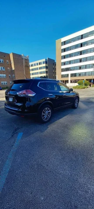 2015 Nissan Rogue - Image 4 of 5