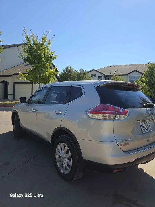 2015 Nissan Rogue - Image 7 of 12
