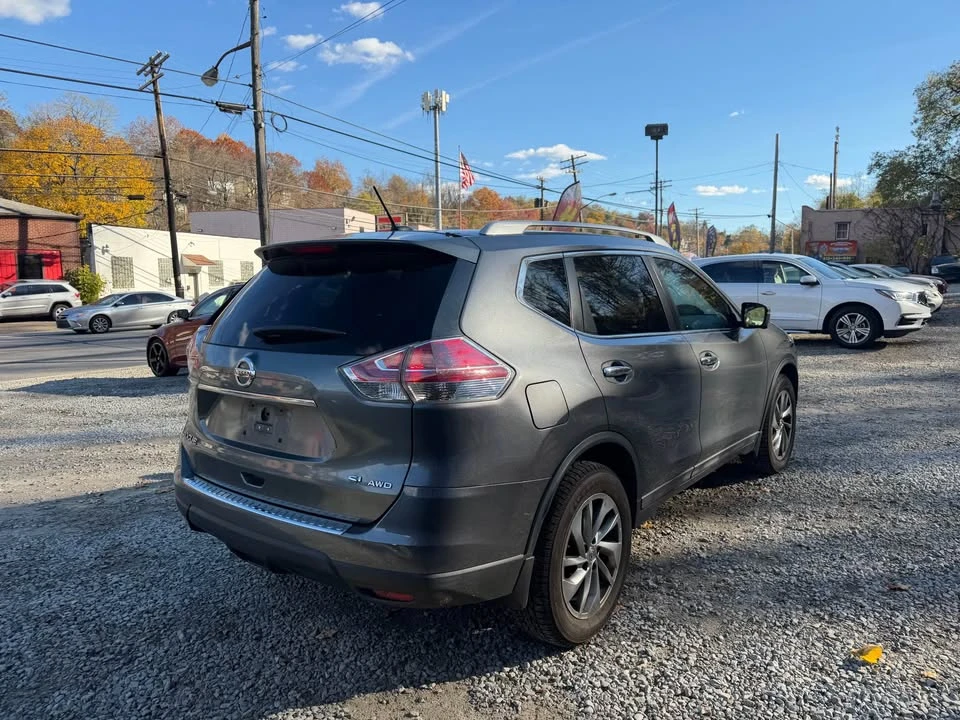2015 Nissan Rogue - Image 7 of 8