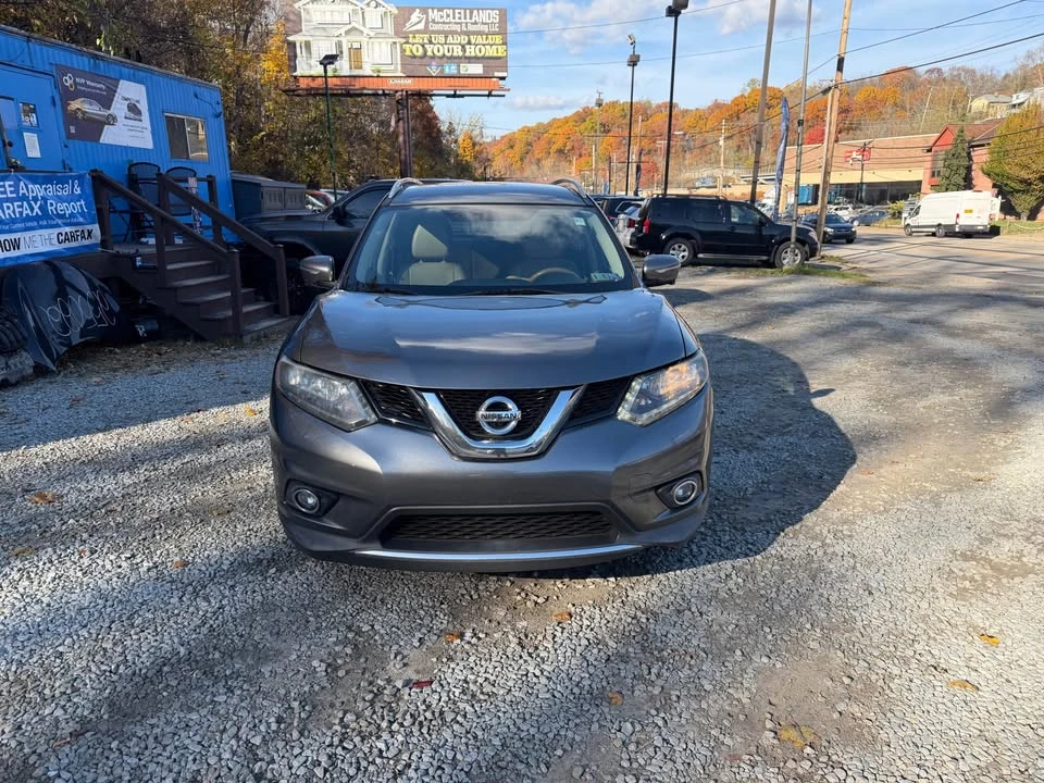2015 Nissan Rogue - Image 4 of 8